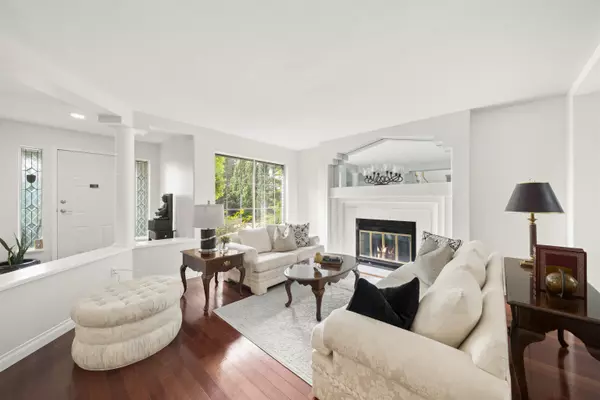 Port Moody, BC V3H 4V6,102 Aspenwood DR