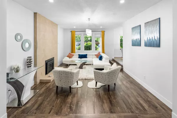 Surrey, BC V3S 5X1,18046 61a AVE