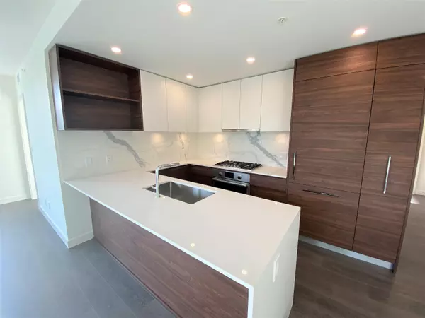 Coquitlam, BC V3K 3N2,595 Austin AVE #904