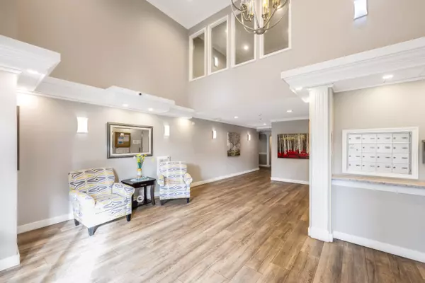 Surrey, BC V3W 0R9,13870 70 AVE #303