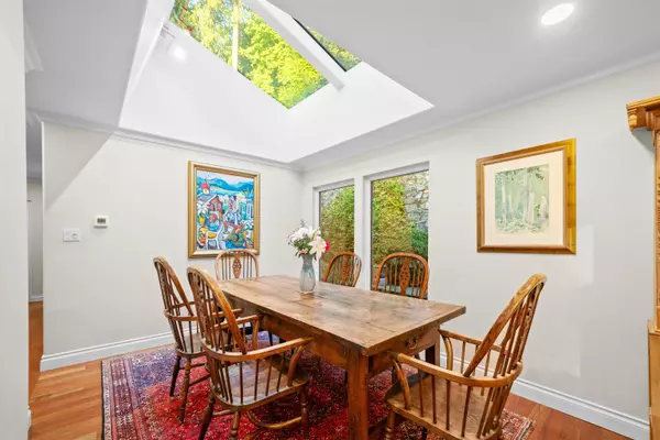 West Vancouver, BC V7W 2T1,6775 Marine DR