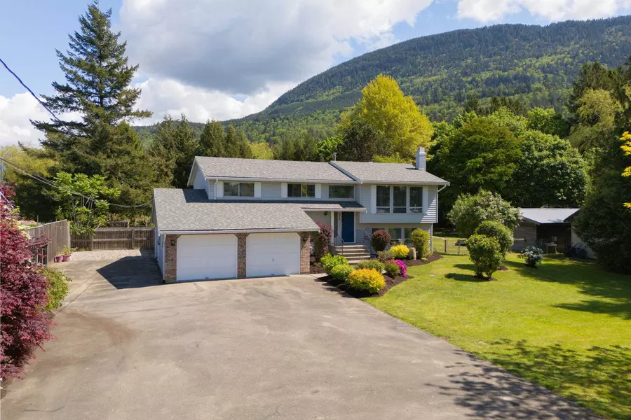 4440 Wilson RD, Yarrow, BC V2R 5C5