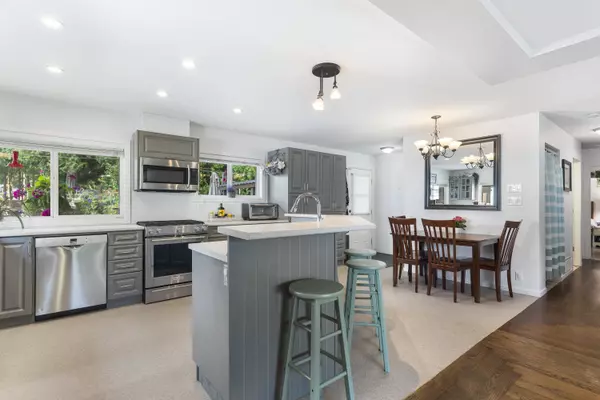 2850 Coast Meridian RD Port Coquitlam, BC V3B 3M3