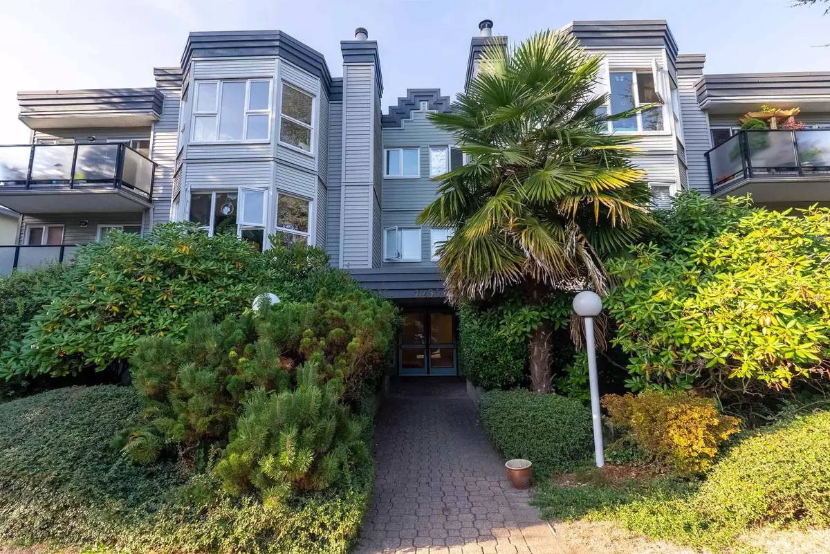 Vancouver, BC V5L 1C9,2255 Eton ST #208