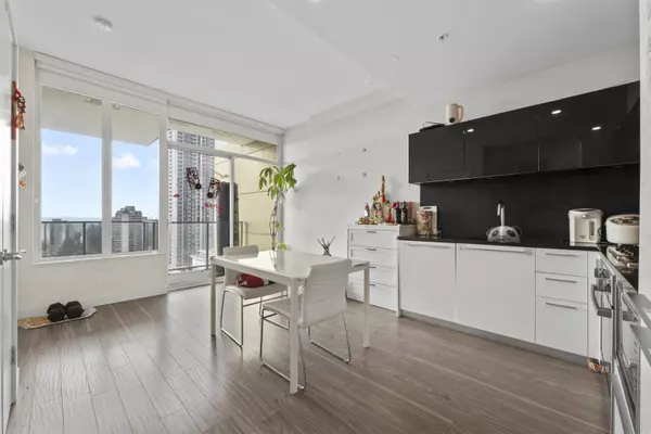 Burnaby, BC V5H 0H7,6288 Cassie AVE #1206