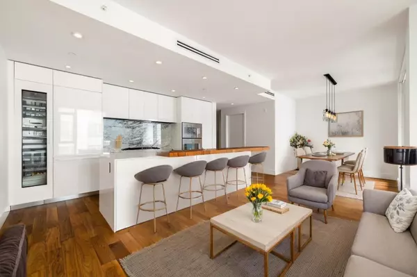 Vancouver, BC V5X 0J4,375 W 59th AVE #504