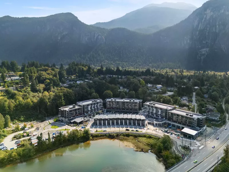 1506 Scott CRES #401, Squamish, BC V8B 1G4