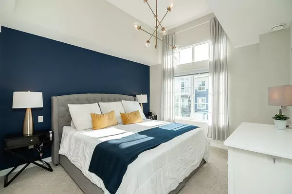 5551 Admiral WAY #121 Delta, BC V4K 0C9