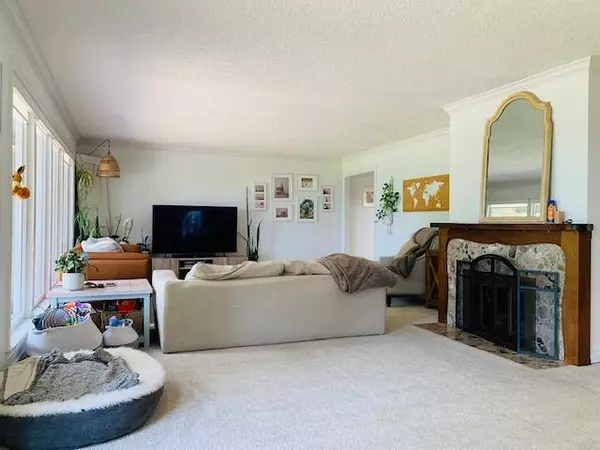 Delta, BC V4M 2M9,561 English Bluff RD