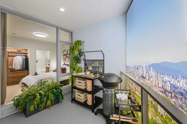 7728 Park CRES #1208 Burnaby, BC V3N 0J8