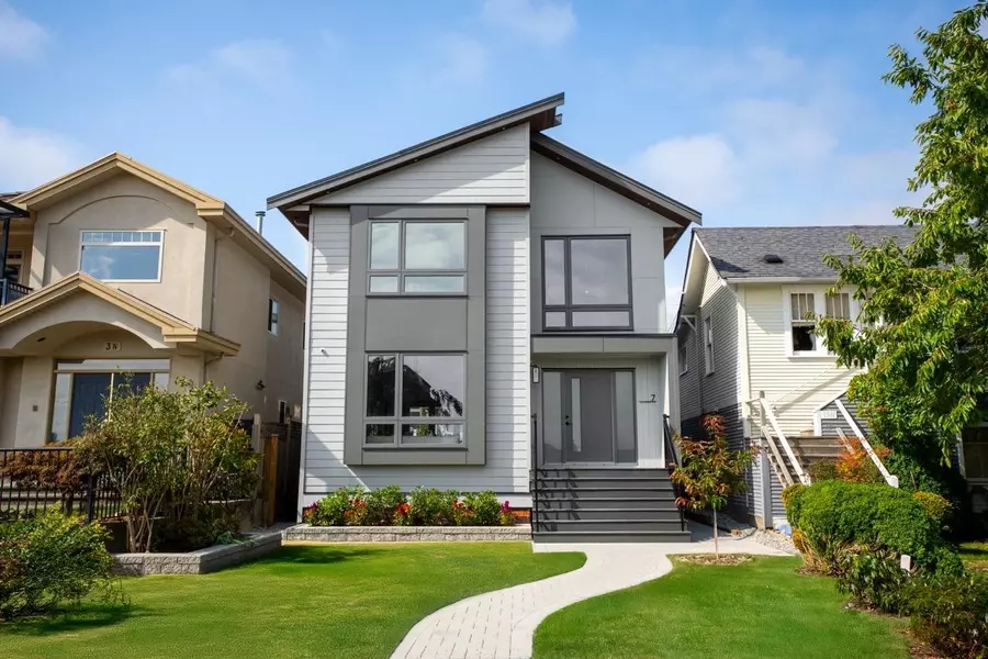 7 N Howard AVE, Burnaby, BC V5B 1J6