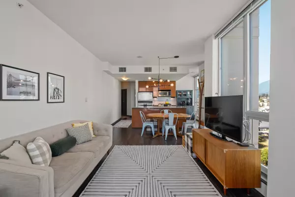 North Vancouver, BC V7L 4Y1,188 E Esplanade #2001