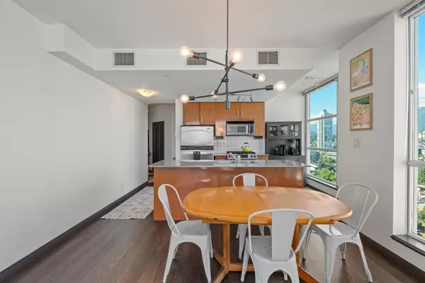 North Vancouver, BC V7L 4Y1,188 E Esplanade #2001