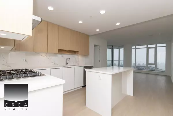 7683 Park CRES #1607, Burnaby, BC V3N 0J3