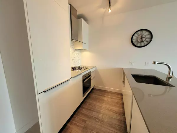 Vancouver, BC V6Z 0E3,1283 Howe ST #2501