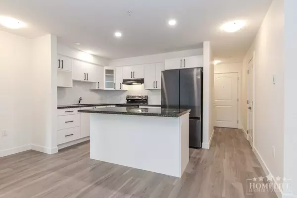 Langley, BC V3A 3X6,19730 56 AVE #203