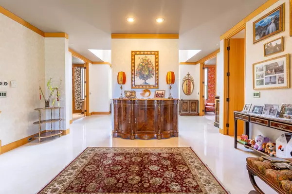 1178 Laurier AVE Vancouver, BC V6H 1Y5