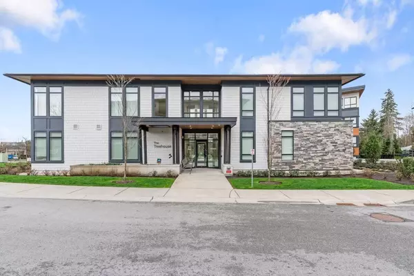 Surrey, BC V3S 0A9,15235 Sitka DR #152