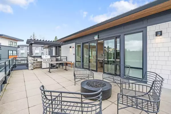 Surrey, BC V3S 0A9,15235 Sitka DR #152