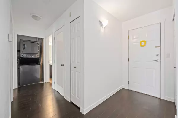Langley, BC V3A 3V2,20245 53 AVE #307