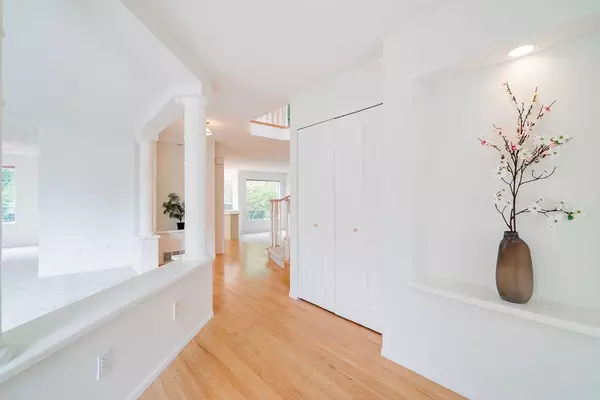 Port Moody, BC V3H 4W2,7 Cedarwood CT