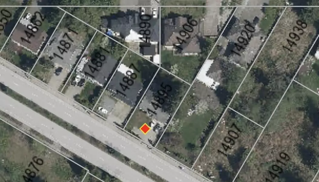 14895 Fraser HWY, Surrey, BC V3R 3N8