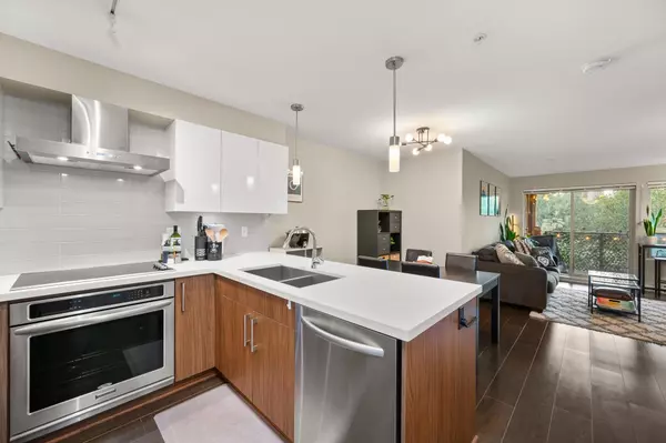 7131 Stride AVE #301, Burnaby, BC V3N 0E3