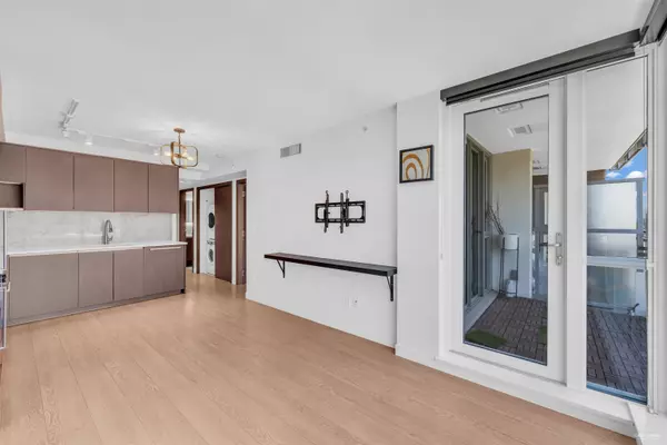 Richmond, BC V6X 0R2,8988 Patterson RD #1006