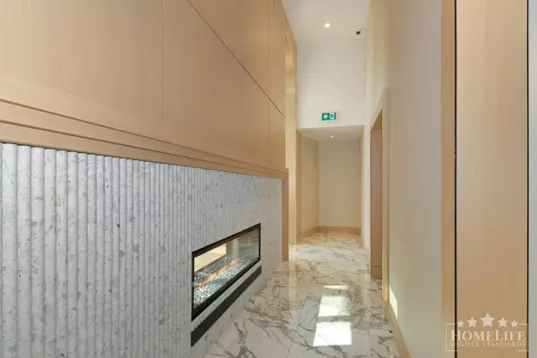 White Rock, BC V4B 0C7,1342 Johnston RD #303