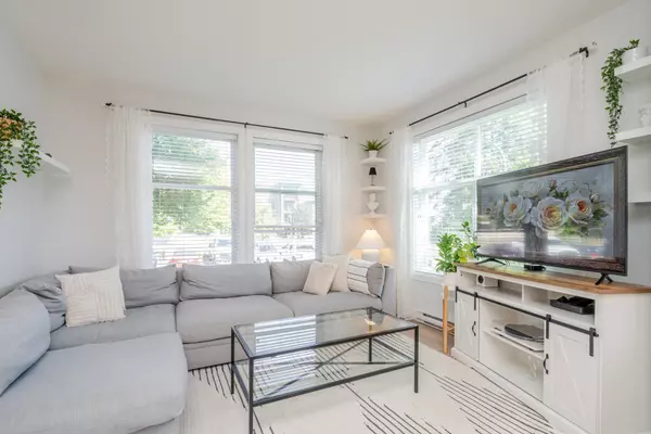 Surrey, BC V4N 6N8,15956 86a AVE #105