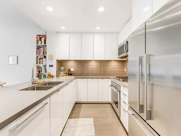 North Vancouver, BC V7M 3G8,255 W 1st ST #412