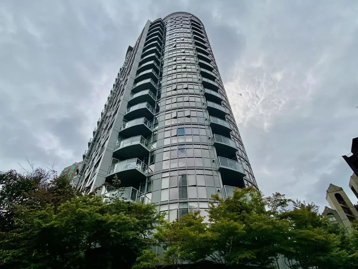 Vancouver, BC V6E 4T4,1050 Smithe ST #1104