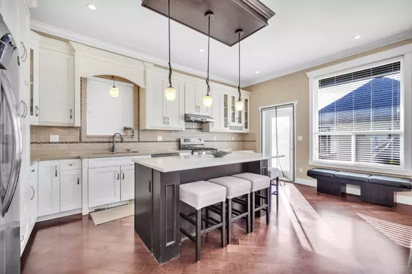 Surrey, BC V3Z 6R9,17402 2b AVE