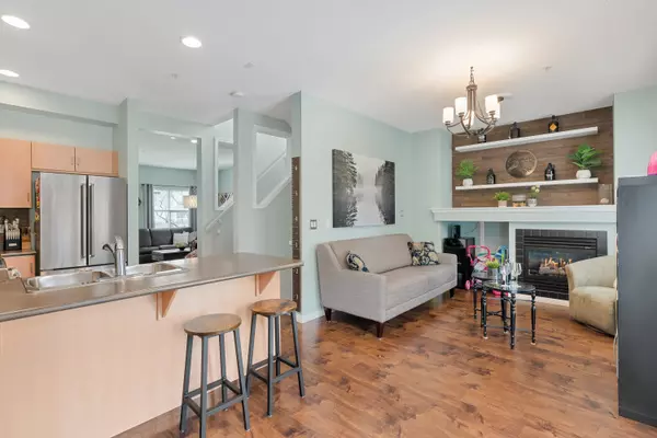 Port Coquitlam, BC V3B 8C3,1055 Riverwood Gate #12