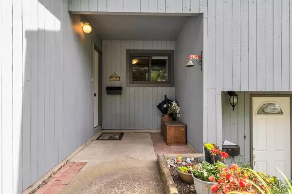 Port Moody, BC V3H 3S1,930 Blackstock RD