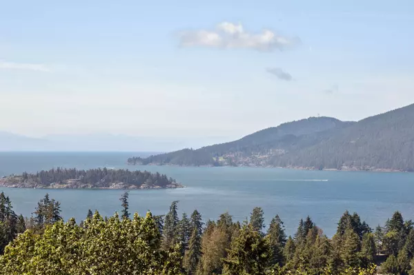 West Vancouver, BC V7W 3C8,5307 Aspen DR