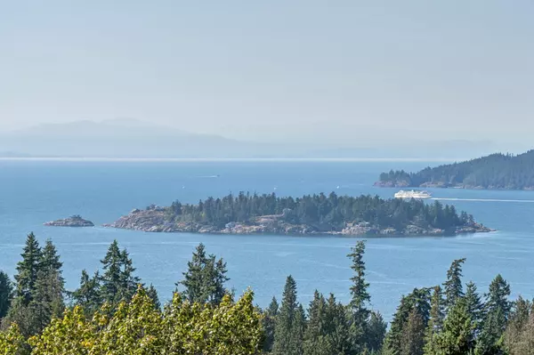 West Vancouver, BC V7W 3C8,5307 Aspen DR