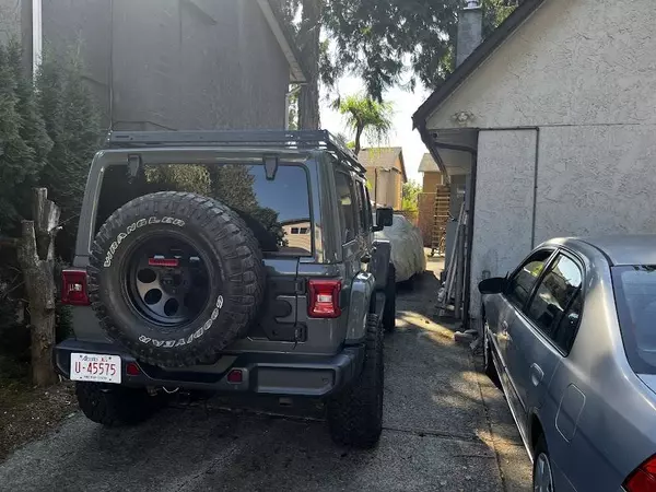 Surrey, BC V3W 7J2,13202 67 AVE