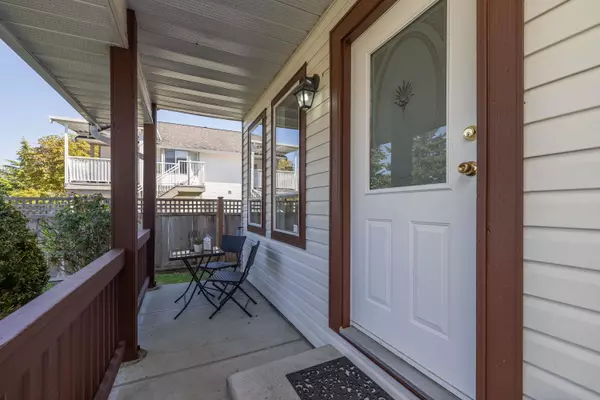 Surrey, BC V3S 7Z8,18638 59 AVE