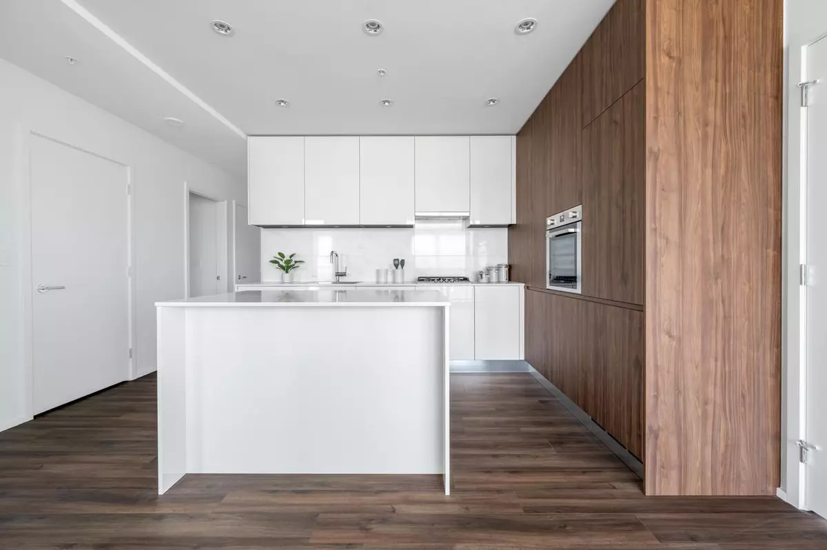 Burnaby, BC V5C 0M3,4650 Brentwood BLVD #2111