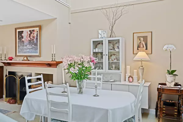 West Vancouver, BC V7S 2X7,2250 Folkestone WAY #48