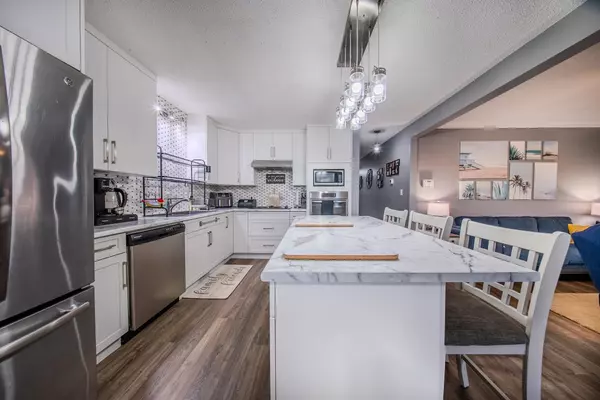 45440 Wellington AVE, Chilliwack, BC V2P 2E9