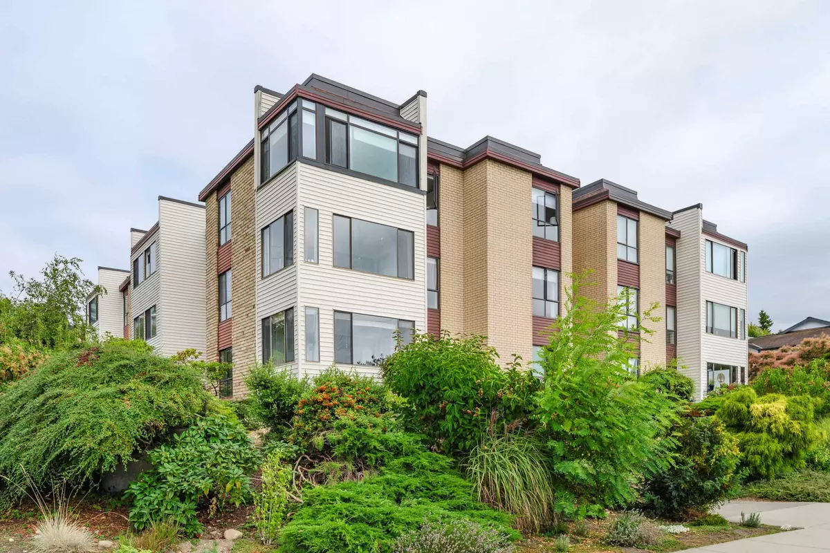 White Rock, BC V4B 2E9,15265 Roper AVE #201