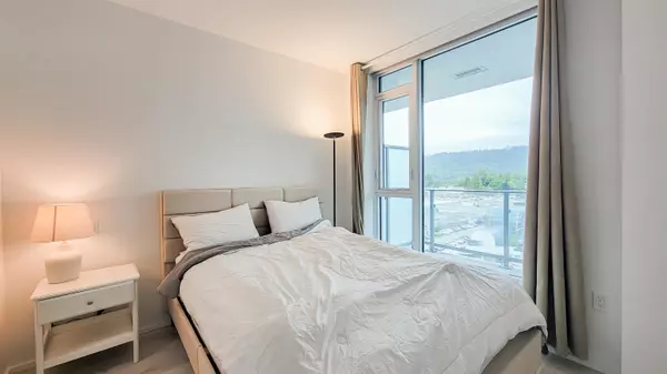 Burnaby, BC V3J 0M2,3833 Evergreen PL #711