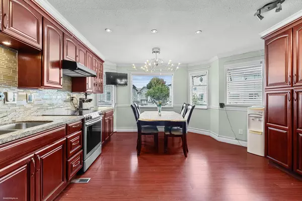 Richmond, BC V7C 5E7,5740 Garrison RD #40