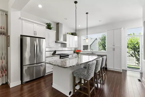 2233 168 ST, Surrey, BC V3Z 0M3