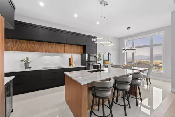 Chilliwack, BC V2R 0P3,5487 Maclachlan PL