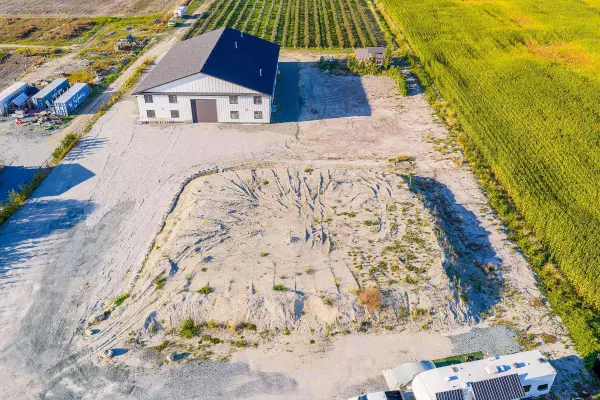 Delta, BC V4G 1K2,10677 Ladner Trunk RD