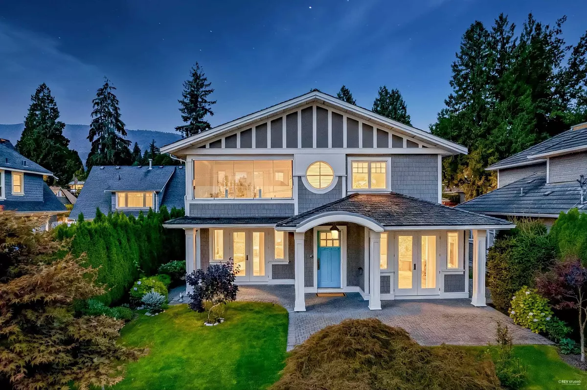 West Vancouver, BC V7T 1R1,1287 Gordon AVE
