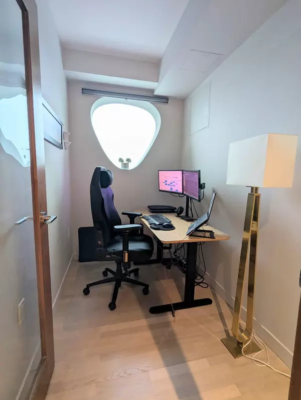 Surrey, BC V3T 0K2,13495 Central AVE #3505